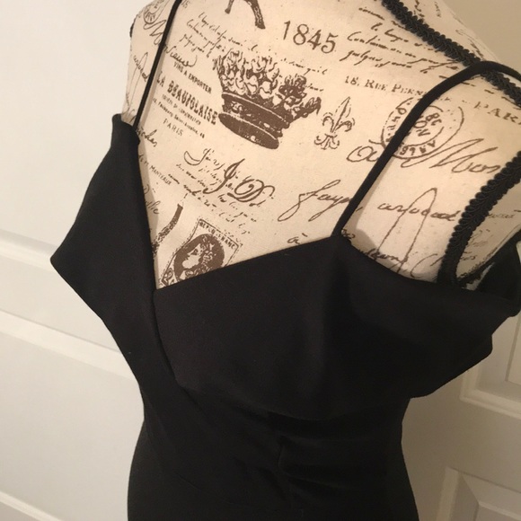 SOPRANO COLD SHOULDER BODY-CON DRESS - Picture 4 of 8